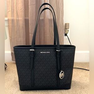 Michael Khors Jet Set Travel Small Saffiano Leather Tote Bag